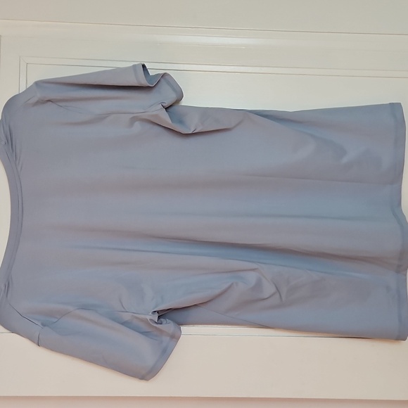 Light Blue-gray Short Sleeve V-Neck Tee, XL, NWT - Picture 2 of 4